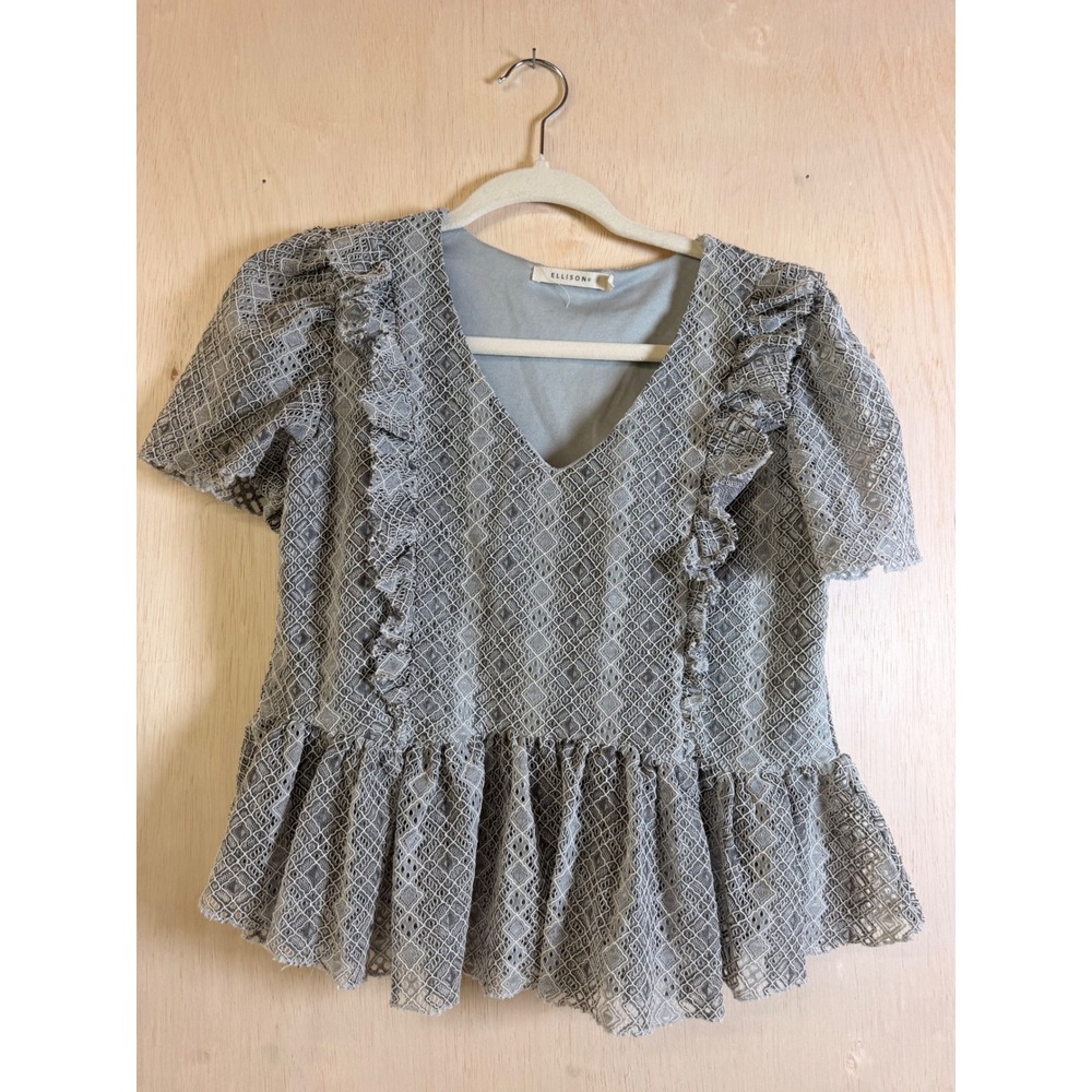 Ellison Lace Peplum Top Womens Small Blue Grey Excellent V-Neck Ruffle Flutter